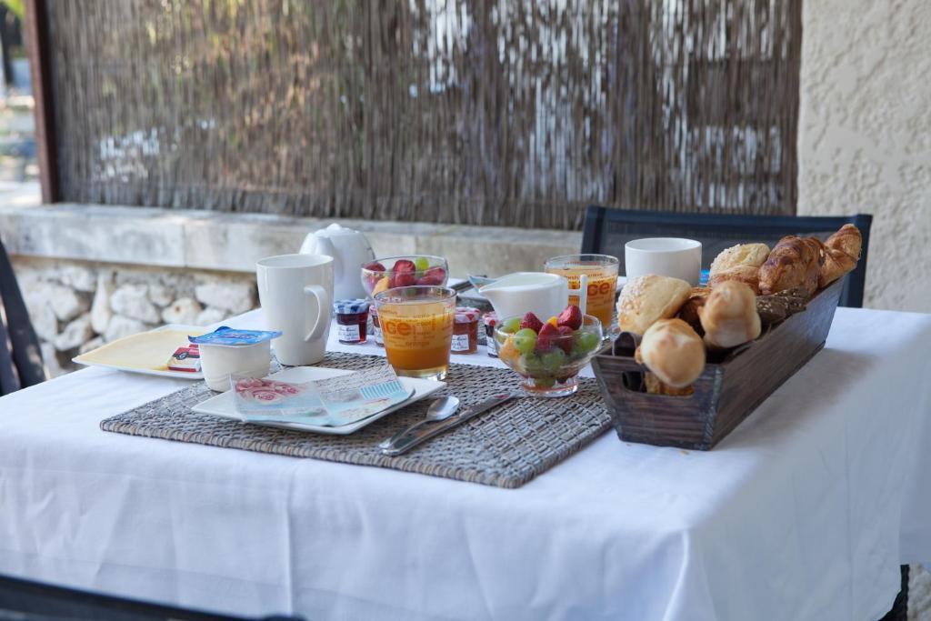L'Auberge De L'Aubergine Eygalières Pokój zdjęcie