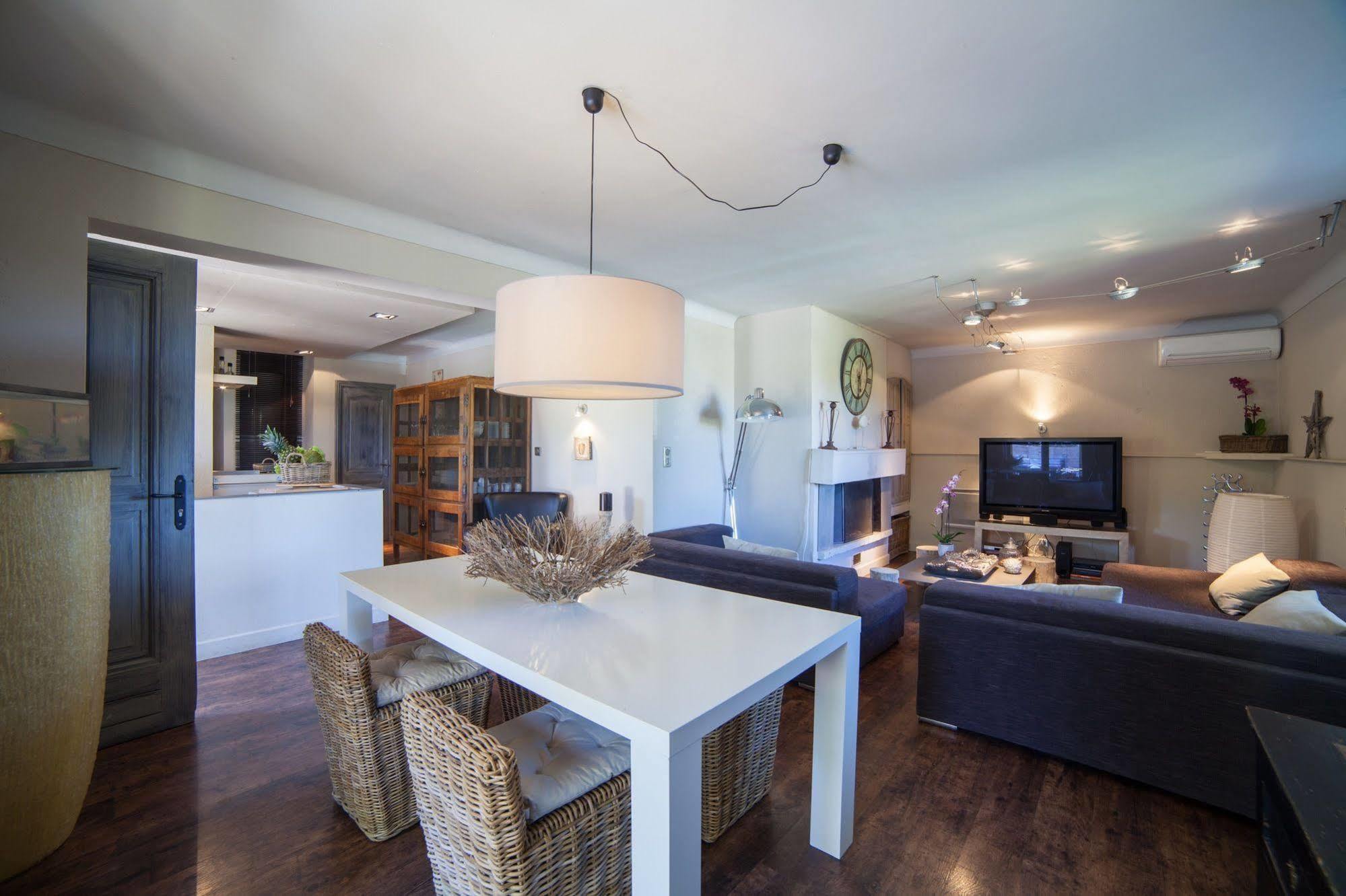 L'Auberge De L'Aubergine Eygalières Zewnętrze zdjęcie