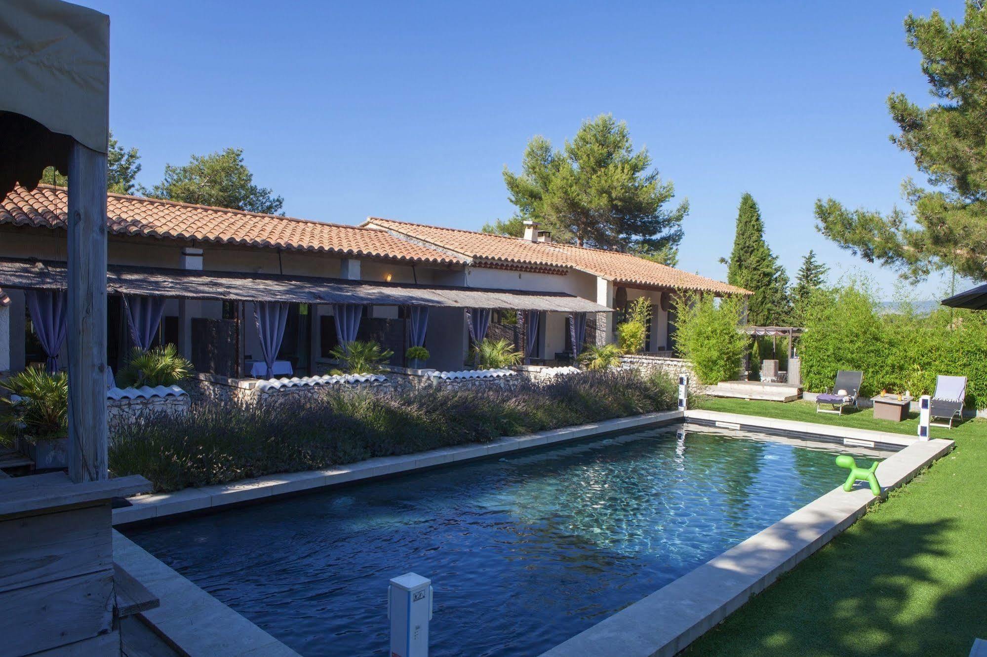 L'Auberge De L'Aubergine Eygalières Zewnętrze zdjęcie